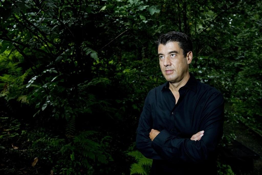 Fernand Melgar remporte le Prix de Soleure 2012 pour son documentaire "Vol spécial". [Jean-Christophe Bott]