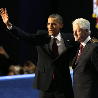Barack Obama et Bill Clinton lors de la Convention des démocrates, à Charlotte, le 5 septembre 2012. [Lynne Sladky]