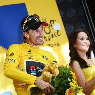 Fabian Cancellara semble apprécier Liège, où il se pare pour la 2e fois du maillot jaune du Tour de France après un prologue. [Keystone - YORICK JANSENS]