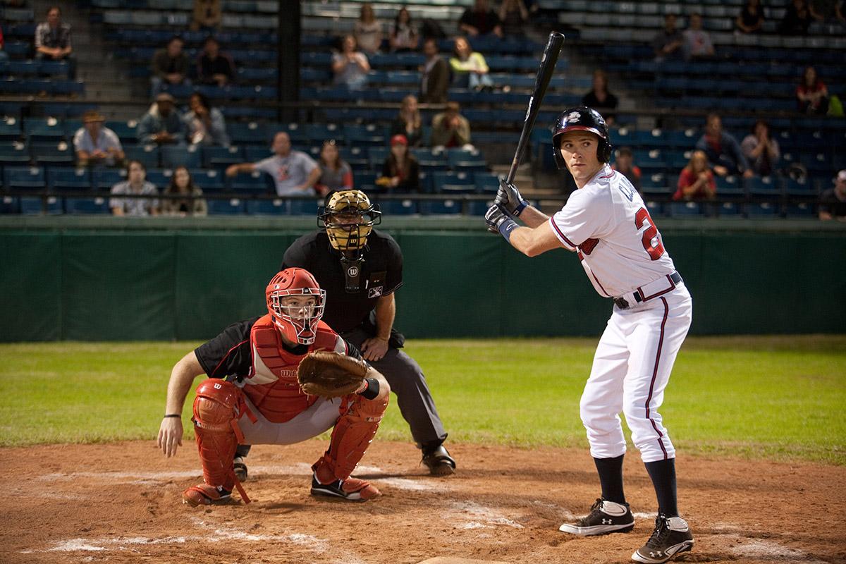 "Une nouvelle chance" est aussi un sport sur l'univers du baseball. [Warner Bros. France]