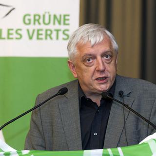 Ueli Leuenberger, président des Verts, devant le congrès du parti à Carouge (GE). [Keystone - Salvatore Di Nolfi]