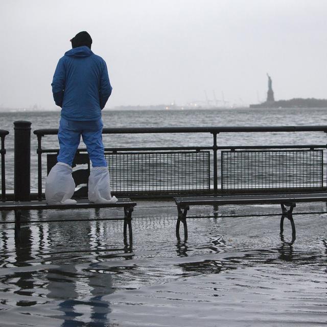 A New York, par endroit, le niveau de l'eau est monté à près d'un mètre. [Andrew Kelly]