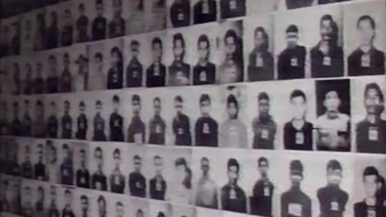 Portraits de prisonniers cambodgiens dans la prison de Tuol sleng S21. [INA]