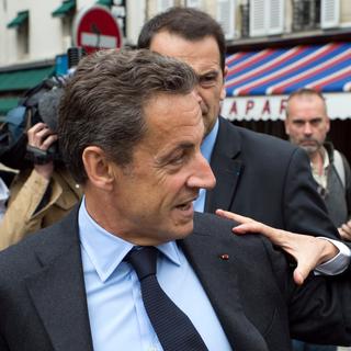 Nicolas Sarkozy, ici en compagnie de Bernard-Henri Lévy, donne des leçons à François Hollande sur la Syrie.