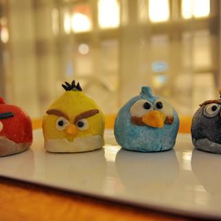Des pâtisseries en forme d'Angry Birds. [AFP - Roslan Rahman]