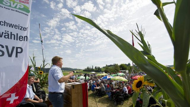 "Nous voulons de vrais paysans", a réclamé le président de l'UDC Toni Brunner. [Sigi Tischler]