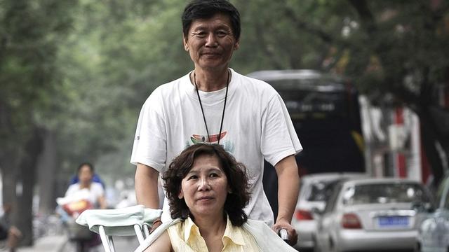La militante chinoise Ni Yulan et son époux Dong se voient condamnés pour la troisième fois en Chine. [P Photo/Andy Wong]