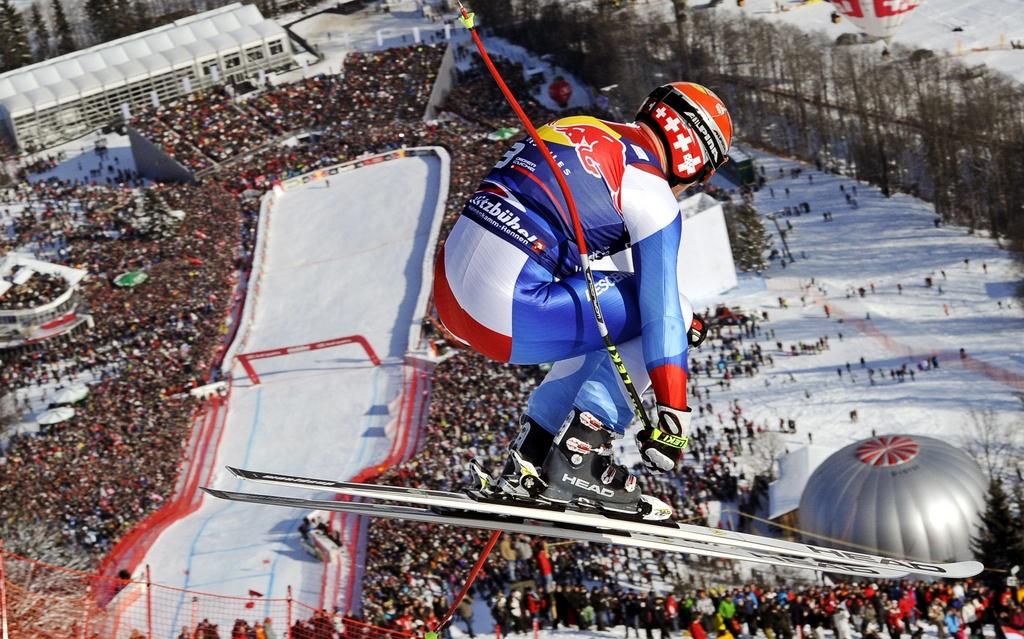 20. epa02543159 Switzerland's Didier Cuche in action during his run during the men's downhill race of the Alpine Skiing World Cup in Kitzbuehel, Austria, 22 January 2011. Cuche won the competition. EPA/ROBERT PARIGGER [Robert Parigger]