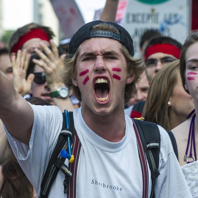 Les étudiants ont de nouveau manifesté à Montréal le 22 juin 2012, cinq mois après le début de la mobilisation. [Rogerio Barbosa]