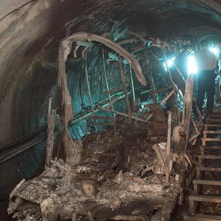 155 personnes sont mortes le 11 novembre 2000 dans l'incendie d'un funiculaire dans un tunnel de la station autrichienne de Kaprun. Le feu est provoqué par une fuite d'huile. [Franz Neumayr]