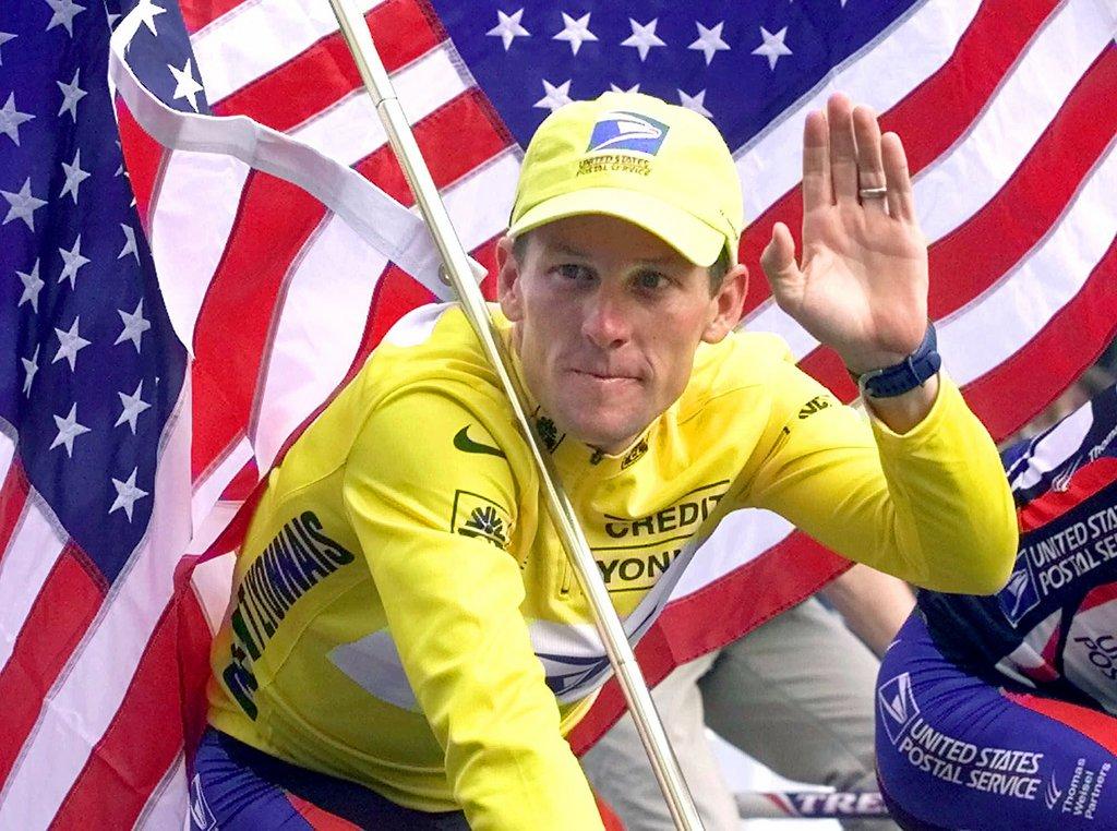 La déchéance de Lance Armstrong fut l'incontournable et sordide saga sportive de 2012. [Laurent Rebours]