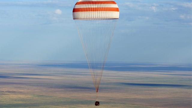 La capsule Soyouz a terminé son voyage au Kazakhstan, près de la ville d'Arkalyk. [AP Photo/NASA, Carla Cioffi]