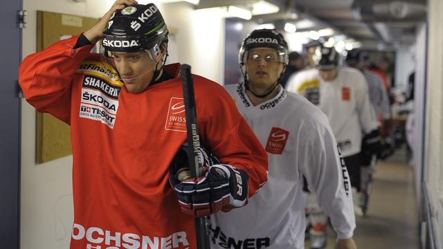 Victor Stancescu (en rouge) veut marquer des points -dans les deux sens du terme- lors de la Belarus Cup. [KEYSTONE - STEFFEN SCHMIDT]