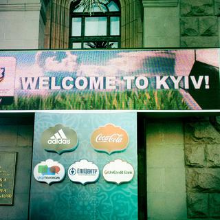Bienvenue en Ukraine. Le régime du Président Ianoukovitch souhaite faire de l’Euro 2012 une vitrine du pays. [Frédéric Pfyffer]