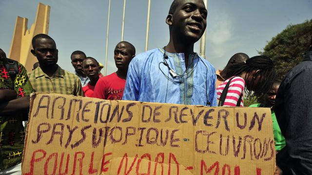 A Bamako, les manifestants ont à nouveau appelé ce vendredi à la fin de l'occupation du nord du pays. [Issouf Sanogo]