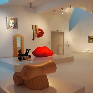 Une salle de l'exposition Pop Art Design 2012, près de Bâle.
