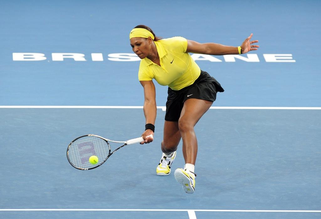 Pour sa rentrée 2012 au tournoi WTA de Brisbane, Serena a expédié d'entrée 6-2 6-3 la Sud-Africaine Chanelle Scheepers. [KEYSTONE - Dave Hunt]