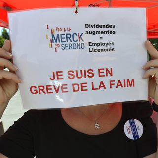 Les travailleurs de Merck Serono ont fait une grève de la faim mercredi dernier. [Martial Trezzini]