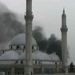 Les violences n'ont pas cessé en Syrie, comme ne témoigne cette image tirée d'une vidéo amateur, dont l'authenticité n'a pas pu être vérifiée.