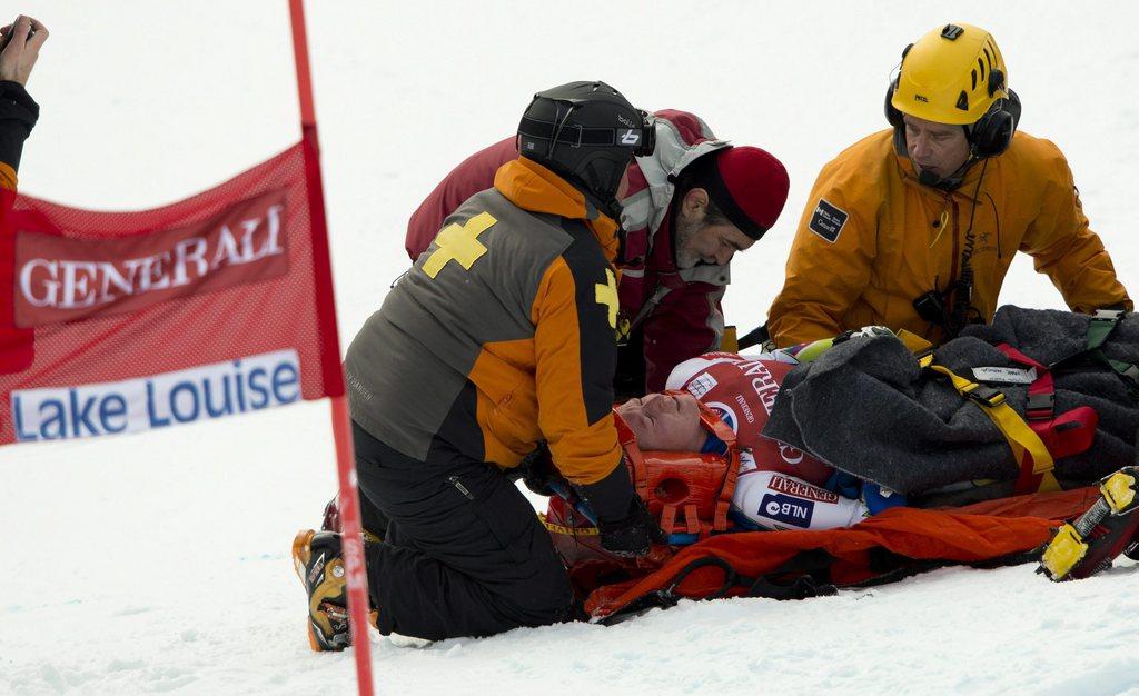 Marusa Ferk, blessée, a dû être héliportée vers Banff. [KEYSTONE - Jonathan Hayward]