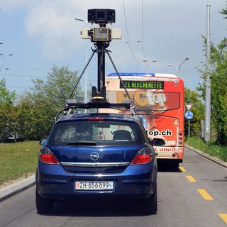 Une voiture Google cartographiant les rues lausannoises en 2009. [Dominic Favre]