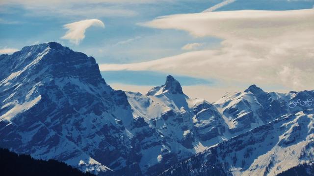 Vue sur les Muverans depuis Leysin [Hanny Fries]