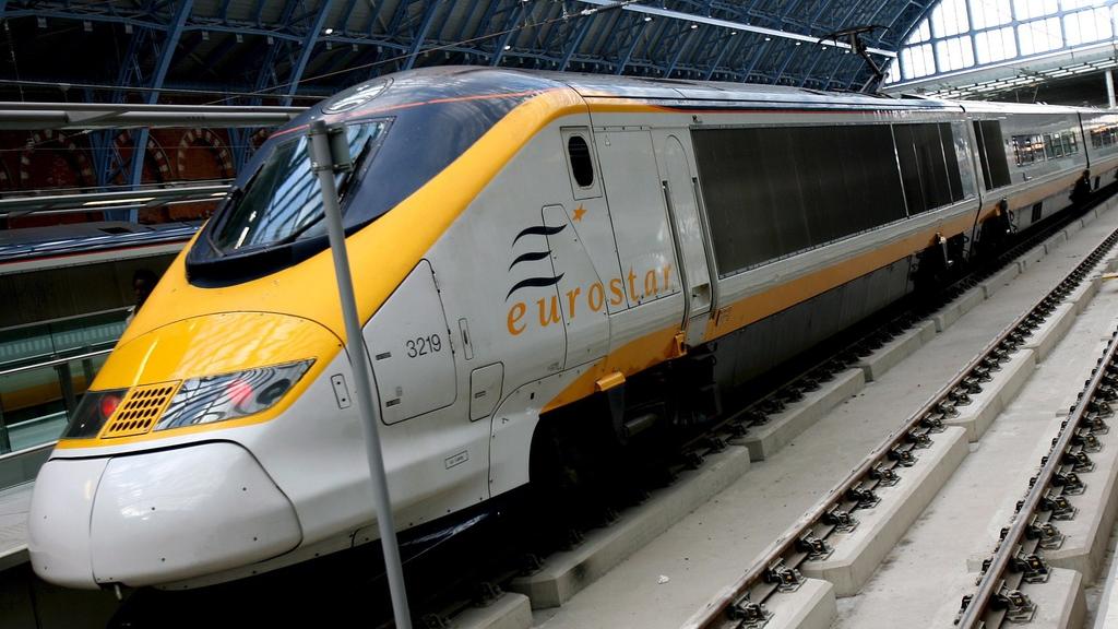 Des trains aux couleurs d'Eurostar pourraient desservir la gare de Genève d'ici 2016 ou 2017 selon le directeur de la compagnie ferroviaire. [ANDY RAIN]