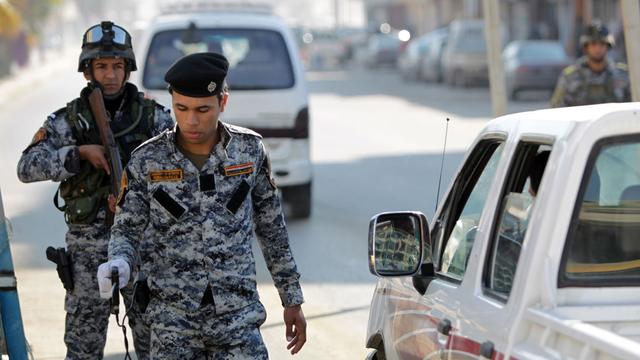 L'insécurité est toujours un des plus sérieux problèmes en Irak, un an après le retrait des troupes US. [Ahmad al-Rubaye]