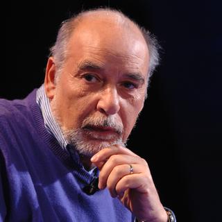 Tahar Ben Jelloun a reçu le prix Goncourt pour "La Nuit sacrée" en 1987.