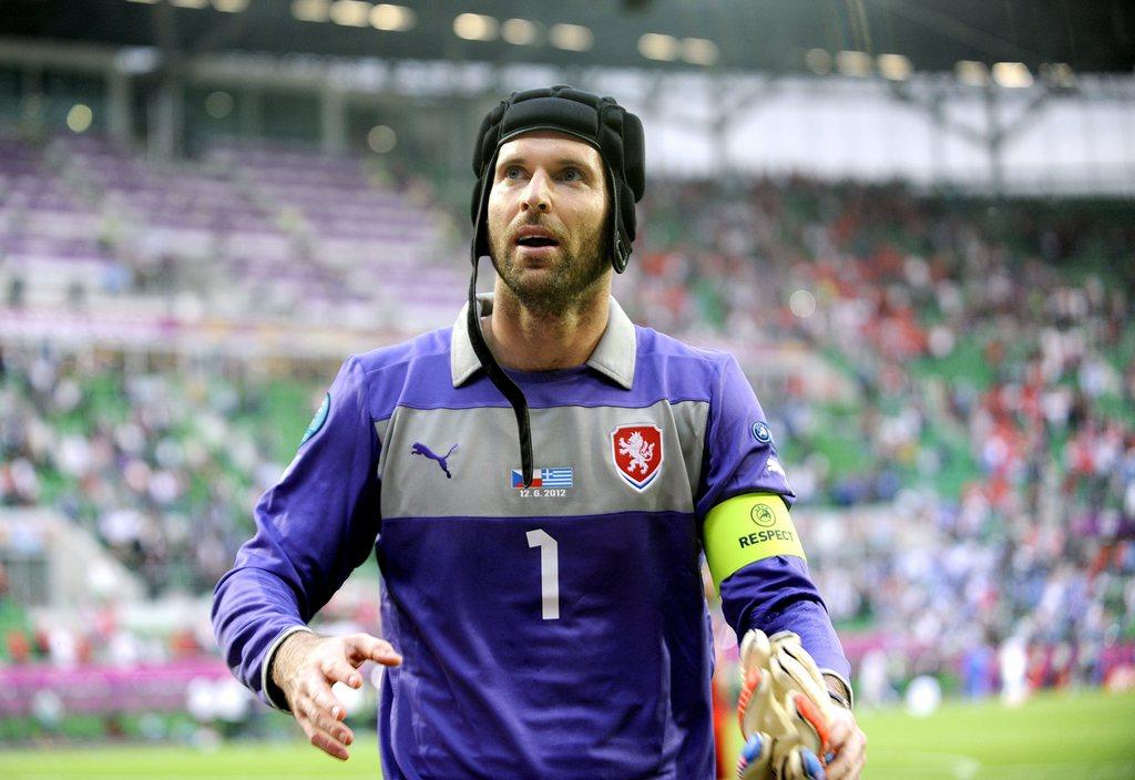 Brillant en Ligue des champions avec Chelsea, Petr Cech a commis une grosse bévue face aux Grecs. [Keystone - BRIAN STEWART]