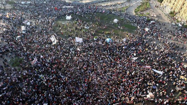 La place Tahrir, au centre du Caire, a été envahie presque comme au plus fort de la révolution. [EPA - Khaled Elfiqi]