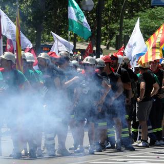 Alors que le gouvernement annonce de nouvelles mesures d'austérité, les mineurs défilent à Madrid, ce 11 juillet. [Dominique Faget]