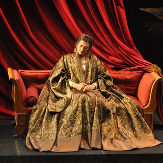 Véronique Mermoud en Marie Tudor au Théâtre des Osses. [Théâtre des Osses.]