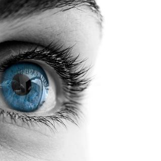 L'EMDR, une thérapie d'intégration neuro-émotionnelle par les mouvements oculaires. Elle soigne les addictions et les migraines. [IKO]