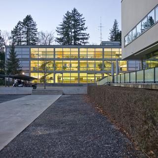 L'Université de Fribourg propose un diplôme en éthique et spiritualité dans les soins. [Martin Ruetschi]