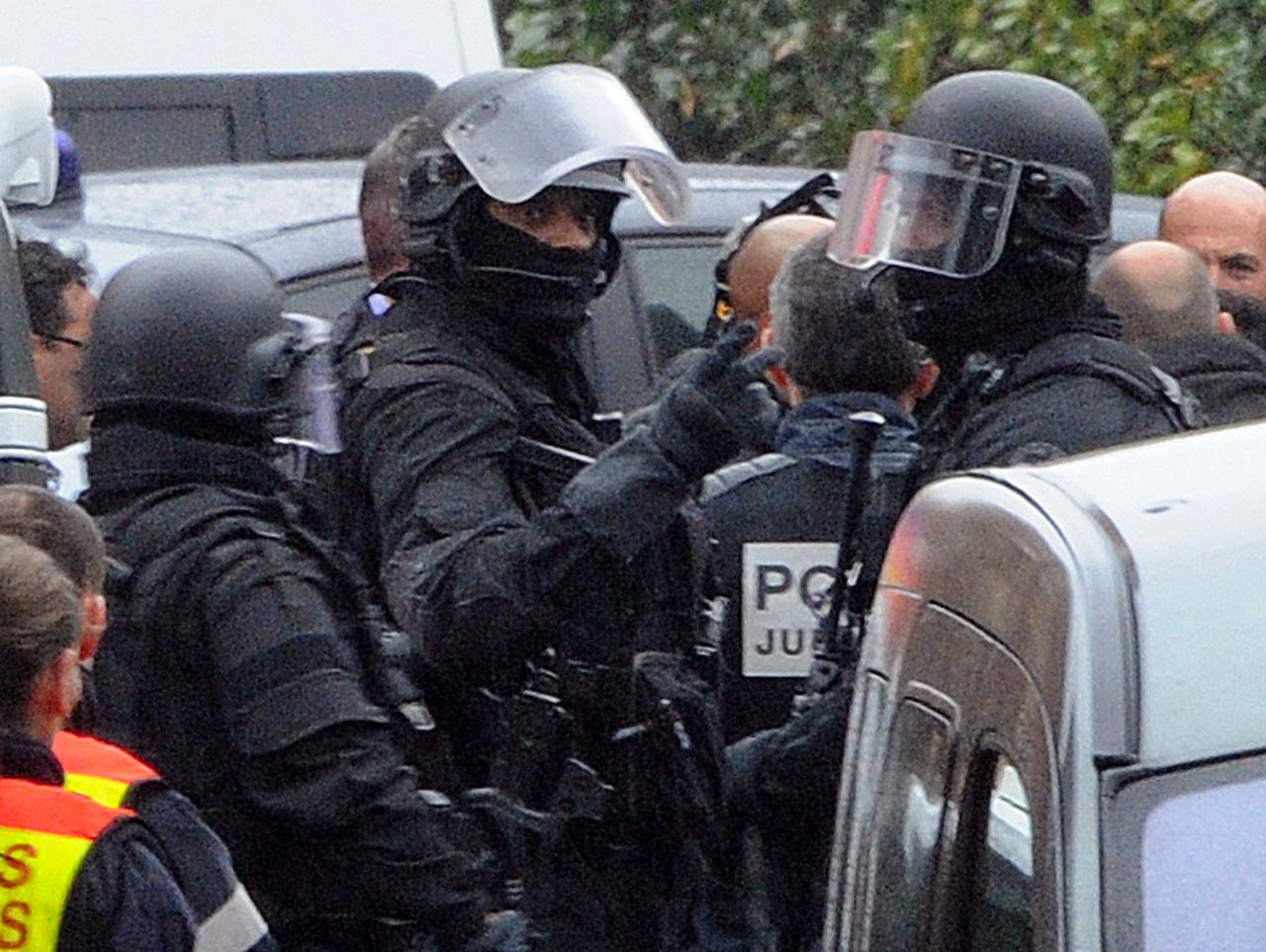 Les policiers ont lancé l'assaut en fin de matinée. [AFP - PASCAL GUYOT]