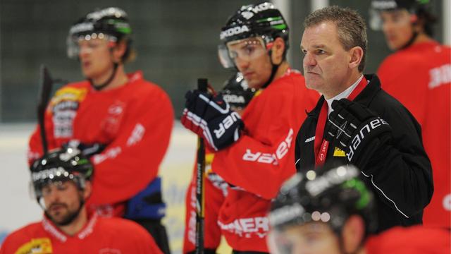 Sean Simpson et la Nati entament leur campagne vendredi à Munich. [STEFFEN SCHMIDT]