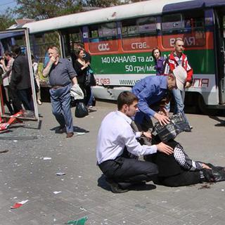L'une des explosions s'est produite à un arrêt de bus de Dnipropetrovsk. [MOST-DNEPR]