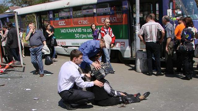 L'une des explosions s'est produite à un arrêt de bus de Dnipropetrovsk. [MOST-DNEPR]