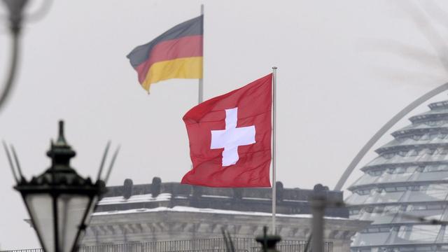 L'accord fiscal entre la Suisse et l'Allemagne est menacé par le Bundesrat. [Rainer Jensen]