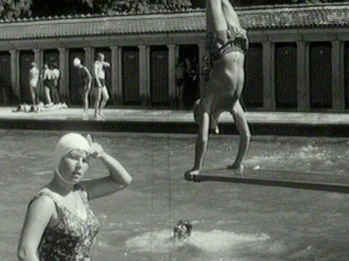 La piscine de Fribourg en 1961 [TSR 1961]