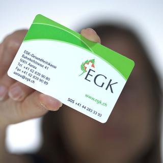 La hausse des primes d'EGK touchera 215'000 personnes. [Gaetan Bally]