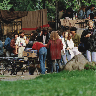 Platzspitz, la scène ouverte de la drogue en juin 1990.