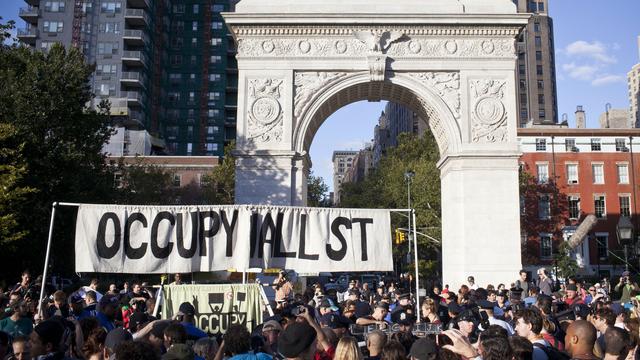 En préambule de la manifestation du 17 septembre célébrant le 1er anniversaire du mouvement de contestation Occupy Wall Street, un défilé d'échauffement a eu lieu dans le Washington Square de New York le 15 septembre.