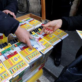 La crise n'a fait que renforcer l'ampleur des jeux de hasard en Italie. [Gabriel Bouys]