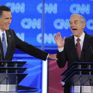Mitt Romney et Ron Paul, les deux derniers prétendants républicains. [Brian Blanco]