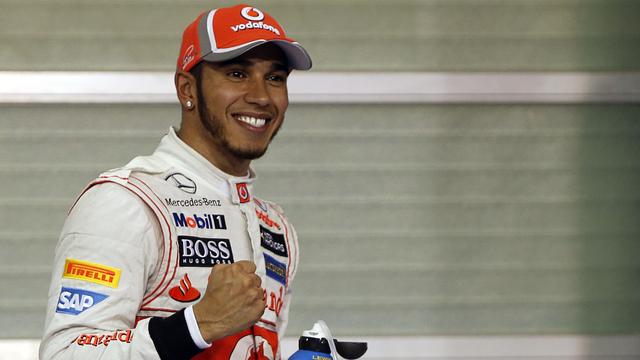 Mécontent d'une septième place début septembre 2012, le champion de F1 Lewis Hamilton a publié des données de télémétrie confidentielle tout en se lâchant sur Twitter: «P…, c'est quoi ce bordel !! Jenson a le nouvel aileron avant, et moi j'ai encore l'ancien. On a choisi de le changer, ça n'a pas marché. Je perds 4 dixièmes.» [REUTERS - Suhaib Salem]