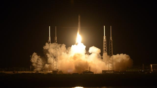 Envol sans souci pour la fusée Falcon 9. [Erik S.Lesser]