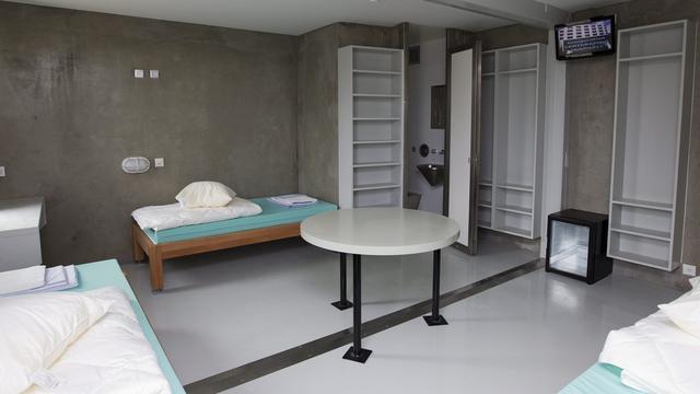 Une cellule de la nouvelle annexe de la prison de Champ-Dollon, à Genève. [Salvatore Di Nolfi]