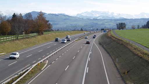 La Suisse dénombre toujours plus de 300 morts par an sur ses routes. [Fotolia]